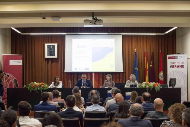 La Universidad de Murcia presenta la programación de Cursos de Verano 2023 con 49 actividades entre junio y septiembre - 1, Foto 1