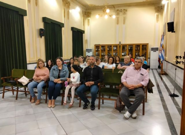 Entrega diplomas curso defensa personal femenina - 3, Foto 3