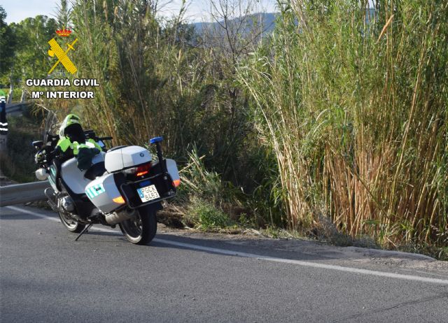 La Guardia Civil investiga a un menor por conducir un turismo sin carné y fugarse de un control - 2, Foto 2