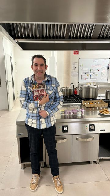 Sergio Marqués: Ojalá este libro sirva para ayudar y dar esperanza a otras personas que han sufrido un ictus - 3, Foto 3