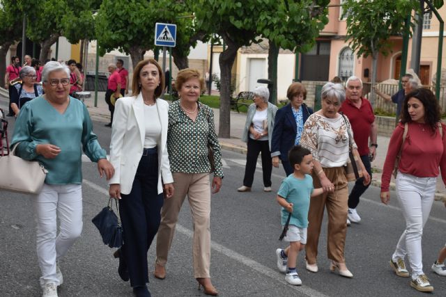 La tradicional romería da por concluidas las fiestas del barrio de La Cruz - 3, Foto 3