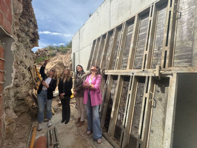 Entran en la fase final las obras de emergencia en el vial de acceso al Castillo de Lorca tras el colapso de un muro por las lluvias de marzo - 1, Foto 1