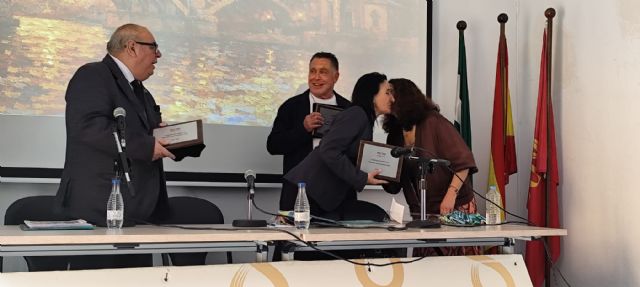 Texto, Carlos Varela Real . Profesores y artistas analizan la obra de Lorca, Alberti y Cernuda en un acto cultural en Triana - 4, Foto 4