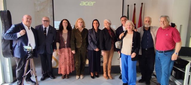 Texto, Carlos Varela Real . Profesores y artistas analizan la obra de Lorca, Alberti y Cernuda en un acto cultural en Triana - 5, Foto 5