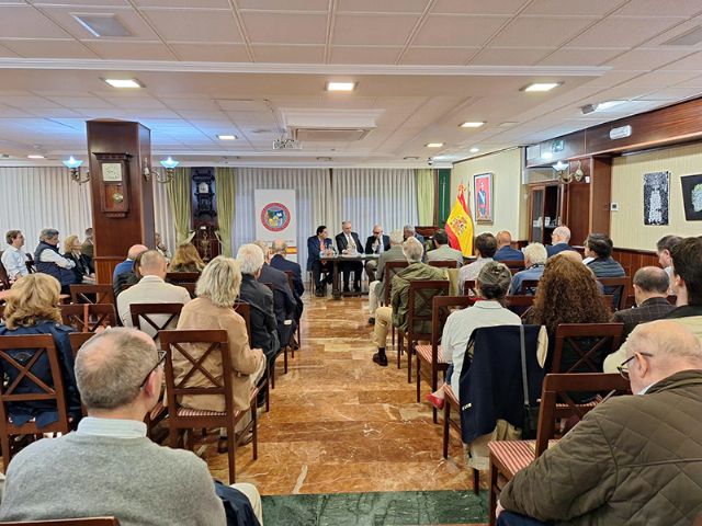 Mesa redonda en el Casino Militar aborda el momento actual del toreo - 4, Foto 4