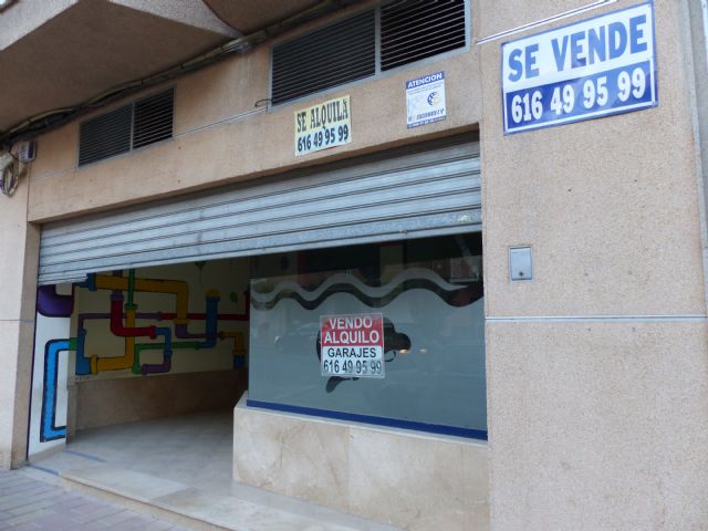 IU-V reclama medidas urgentes para frenar la pérdida de comercios del centro urbano de Lorca - 3, Foto 3