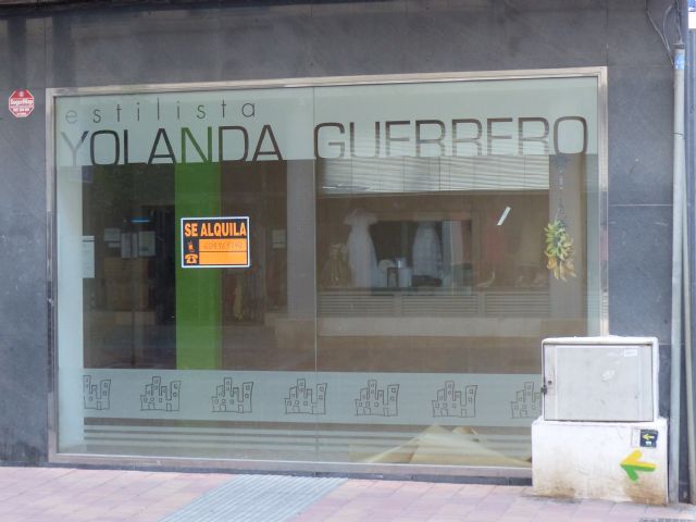 IU-V reclama medidas urgentes para frenar la pérdida de comercios del centro urbano de Lorca - 5, Foto 5
