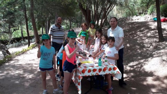 Unos 30 niños y niñas participan en las actividades medioambientales organizadas en el paraje de La Santa con motivo del Día Mundial del Medio Ambiente, Foto 6