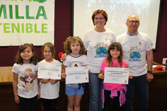 Dos póster de 2° de Primaria del CC Cruz de Piedra triunfan en el Concurso 'Cuidemos el Medio Ambiente' - 3, Foto 3