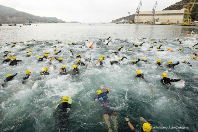 Andres Avila y Laura Duran se hicieron con la victoria de la XII edicion del Triatlon Sertri Ciudad de Cartagena - 1, Foto 1