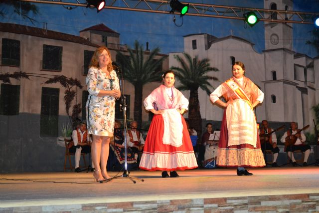 La peña El Caldero clausuró su XIII Festival de Folklore en el parque de La Aduana - 1, Foto 1