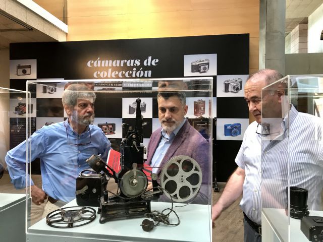 El Archivo General de la Región muestra parte de la mayor colección de cámaras fotográficas de fabricación española - 1, Foto 1
