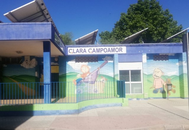 All applications submitted within the term accepted at the Municipal Childrens School Clara Campoamor for the 2020/21 academic year, Foto 1