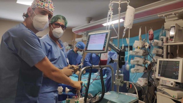 El equipo ECMO de La Arrixaca logra mantener con vida a un recién nacido de tres kilos con cardiopatía congénita grave - 2, Foto 2