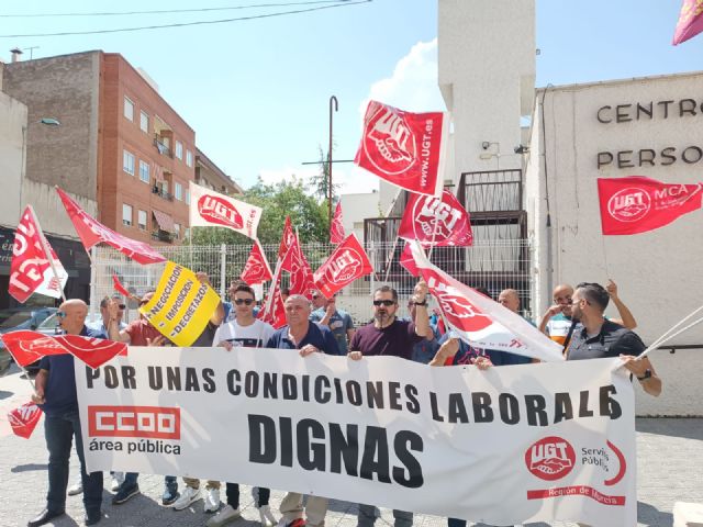 La Policía Local de Caravaca de la Cruz vuelve a concentrarse ante los reiterados engaños del equipo de Gobierno - 2, Foto 2