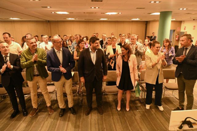 López Miras: El 9 de junio está en juego cambiar las políticas sectarias del PSOE en educación por el modelo de libertad e igualdad del PP - 1, Foto 1