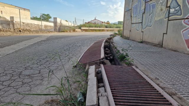 El PSOE de Lorca reclama la reparación y adecuación del paso peatonal bajo el puente de la Avenida Sutullena - 3, Foto 3