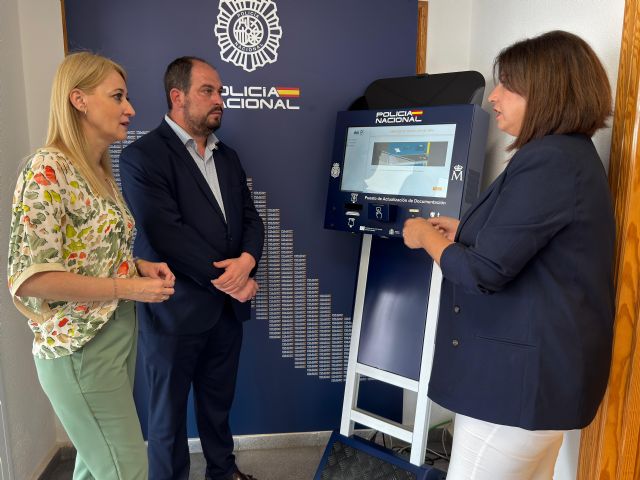 Los Alcázares pone en marcha un Punto de Actualización del DNI electrónico - 1, Foto 1