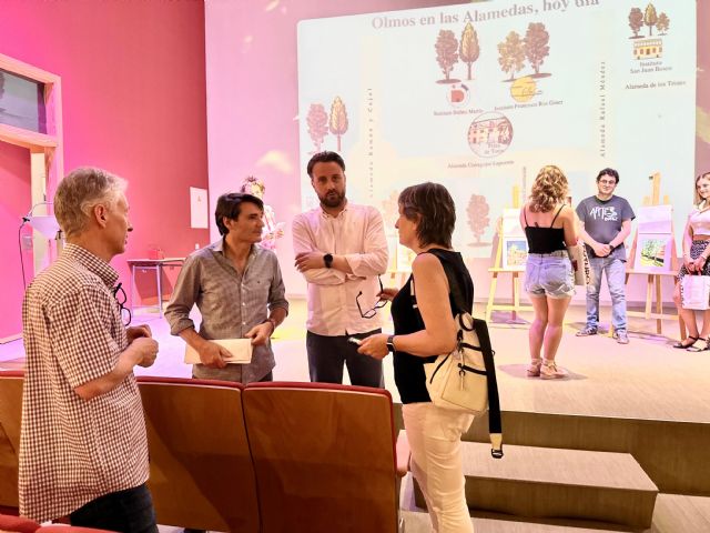 El proyecto Los Olmos y los Centros Educativos llega a su fin con la entrega de premios del concurso de pintura Los Olmos de La Alameda - 4, Foto 4