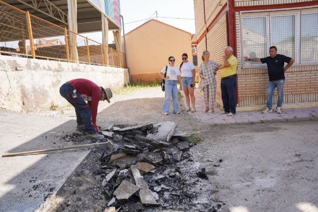La Concejalía de Vertebración del Territorio mejora el entorno del antiguo colegio de La Hoya y avanza en su recuperación - 3, Foto 3