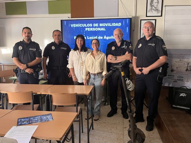 Educación y Policía Local llevan a los institutos de la localidad una campa&ntilde;a informativa sobre el uso de vehículos de movilidad personal - 2, Foto 2