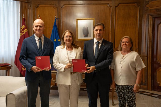 La presidenta de la Asamblea Regional recibe la Memoria Judicial 2025 del Tribunal Superior de Justicia de Murcia - 2, Foto 2