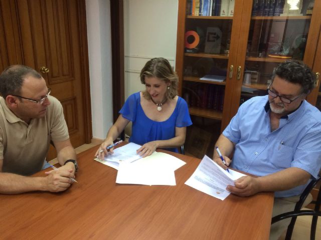 El Ayuntamiento de Molina de Segura firma una adenda al convenio de colaboración con DISMO para su desarrollar su Plan de Desarrollo Integral - 2, Foto 2