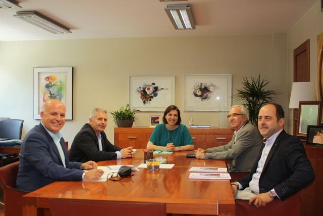 Sanidad apoya la formación de alumnos de ciclos formativos de grado medio y superior de la rama sanitaria - 1, Foto 1