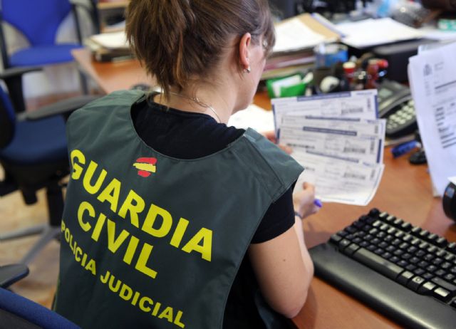 La Guardia Civil desmantela una organización criminal dedicada al tráfico de medicamentos - 2, Foto 2