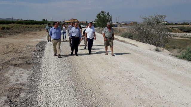 El Ayuntamiento invierte 4 millones de euros en los últimos meses para mejorar la red de caminos rurales del municipio - 1, Foto 1
