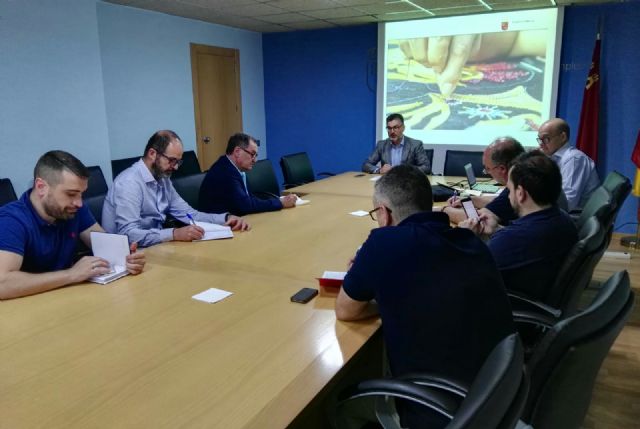 Educación impulsa un grupo de trabajo para estudiar la creación de una nueva cualificación profesional para los bordadores - 1, Foto 1