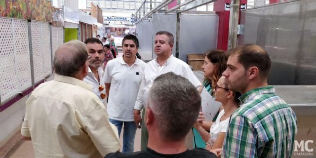 MC Cartagena atiende las demandas de los comerciantes de Santa Florentina, víctimas de la ineficaz y superficial política socialista - 1, Foto 1
