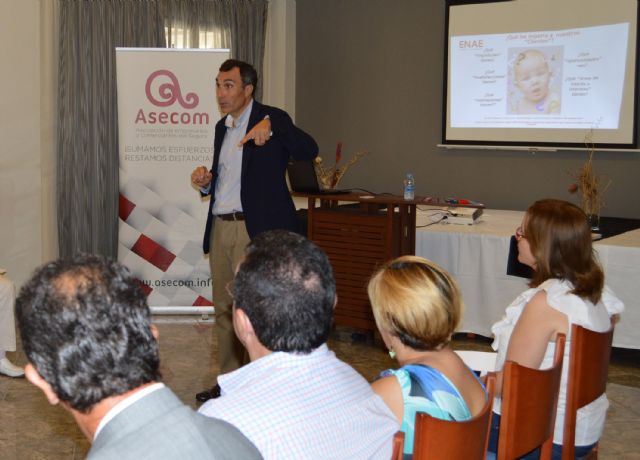 El director de desarrollo de negocio de ENAE enseña a los socios de ASECOM a vender más y mejor - 3, Foto 3
