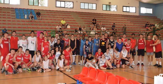 Más de 15 equipos de toda la Región participan en el I Torneo Basket Asociativo organizado por FEMAE, Foto 1