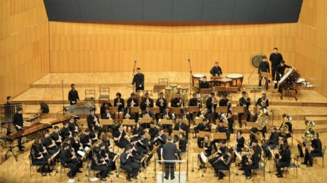 La Federación de Bandas celebra su 35 aniversario con la actuación de su sinfónica en el Auditorio regional Víctor Villegas - 2, Foto 2