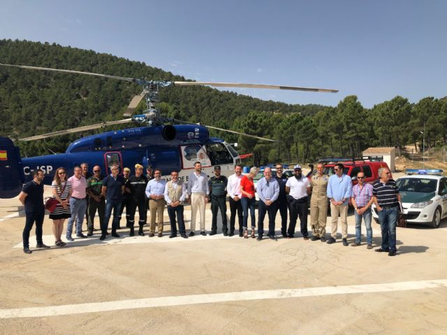 Visita a la base del Plan de Infomur en Caravaca de la Cruz - 1, Foto 1