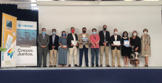 UECOE y Cajamar entregan el premio del concurso Emprendemos a la Cooperativa de Enseñanza Samaniego de Alcantarilla - 2, Foto 2