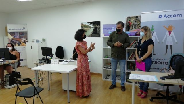 Quince migrantes recibirán atención personalizada y formación específica para su incorporación al mercado de trabajo - 1, Foto 1