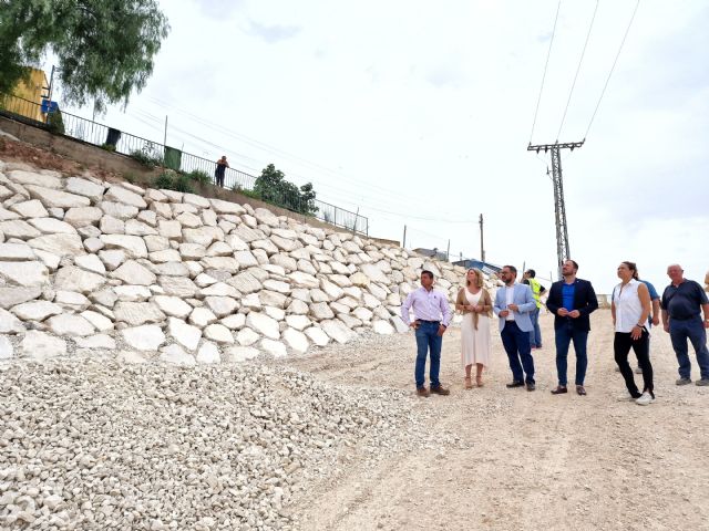 Los trabajos para la construcción del vial de los Barrios Altos avanzan a buen ritmo habiéndose completado hasta el momento el 32 por ciento de la actuación - 1, Foto 1