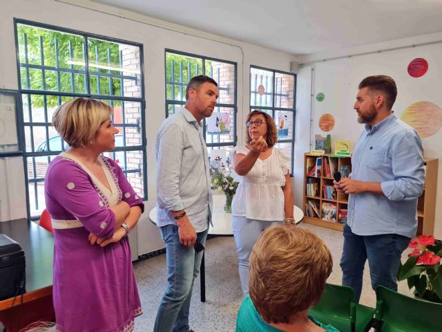 Los centros de lectura en pedanías se amplían con la puesta en funcionamiento de un nuevo espacio en Navares - 2, Foto 2