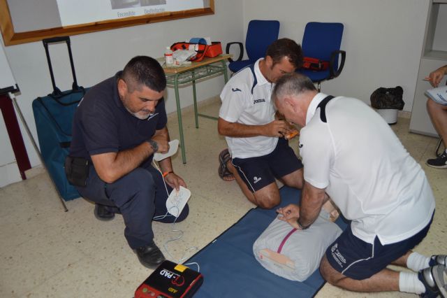 Incorporan un cuarto desfibrilador y forma al personal municipal en su uso - 1, Foto 1