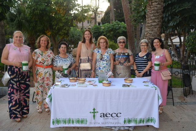 Tradicional cuestación de verano de la AECC - 1, Foto 1