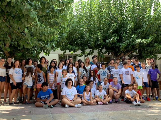 60 menores participan en XXVI edición de la Escuela de Verano de Santiago y Zaraiche - 2, Foto 2