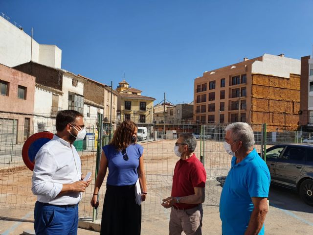 El Ayuntamiento de Lorca inicia los trabajos de renovación urbana en el parque de la Plaza Fray Pedro Soler para continuar con la rehabilitación del barrio de San Cristóbal - 1, Foto 1