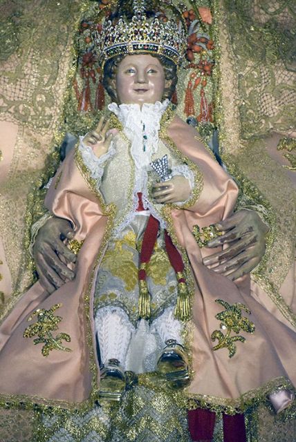 Veneración en sustitución del Besamanos a la Patrona de Sevilla y su Archidiócesis en la Seo de Sevilla - 3, Foto 3