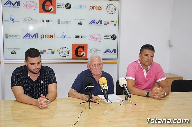 Presentan al nuevo entrenador de Tercera División del Club de Fútbol Sala Capuchinos, Joaquín Medina Fernández, Foto 5