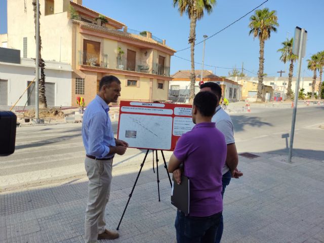 El Ayuntamiento ejecuta una renovación integral de las aceras en la Avenida Constitución de Sucina con una inversión de 223.000€ - 2, Foto 2