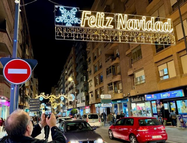 El Ayuntamiento de Lorca comienza con las primeras actuaciones de cara a la puesta a punto de accesos a la ciudad, casco urbano y pedanías para esta Navidad - 2, Foto 2