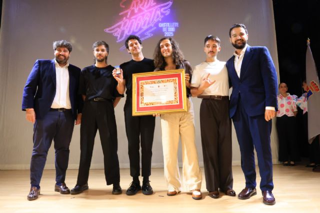 Arde Bogotá anima a hermanar músicas, culturas y territorios al recibir el ´Castillete de Oro´ del Cante de las Minas - 2, Foto 2