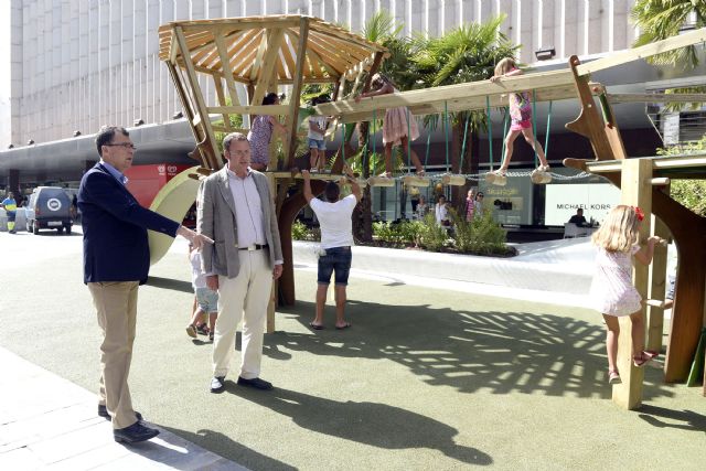 El Ayuntamiento extenderá los espacios de sombra a parques infantiles de barrios y pedanías - 1, Foto 1